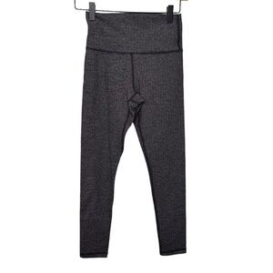 Aritzia TNA Grey Leggings Size Small Activewear